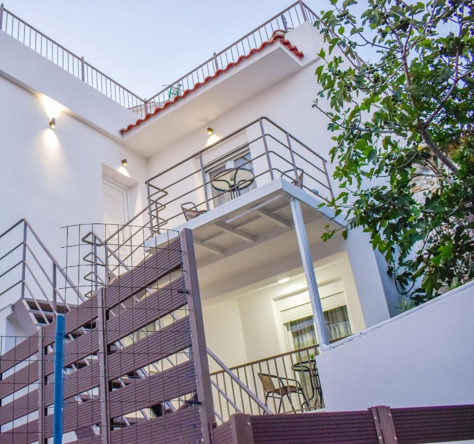 La Maison Plakes Rooftop Apt Skiathos Town Exterior photo
