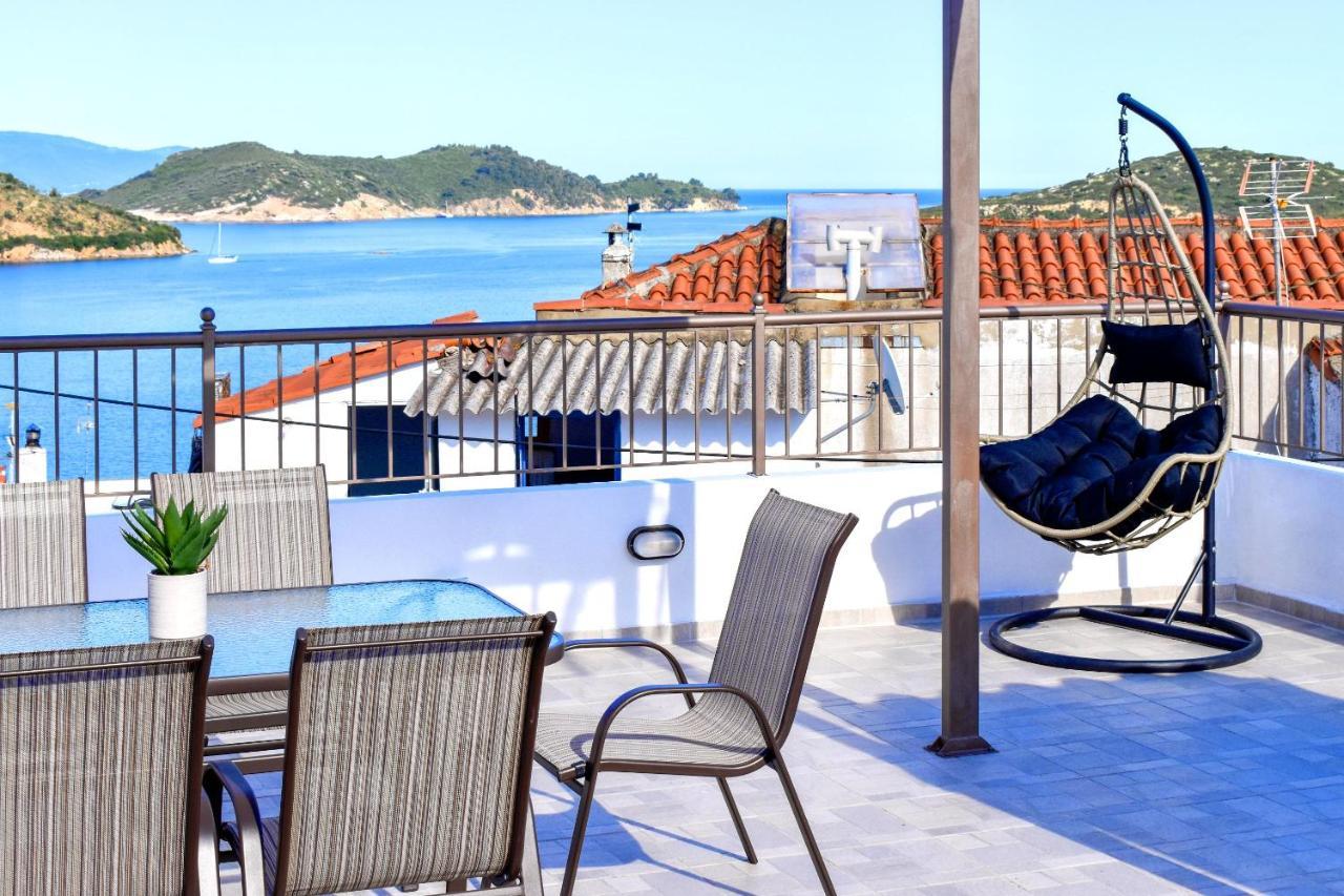 La Maison Plakes Rooftop Apt Skiathos Town Exterior photo