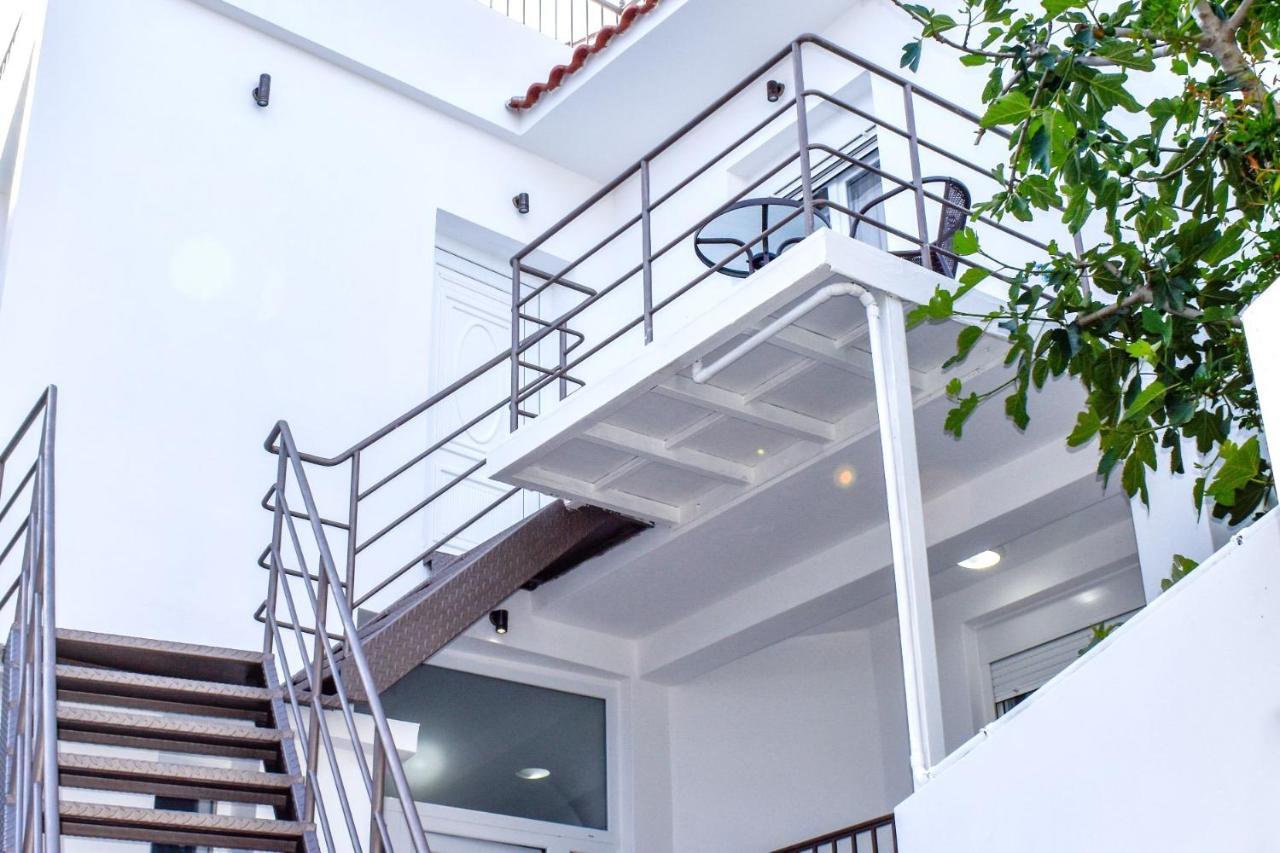 La Maison Plakes Rooftop Apt Skiathos Town Exterior photo